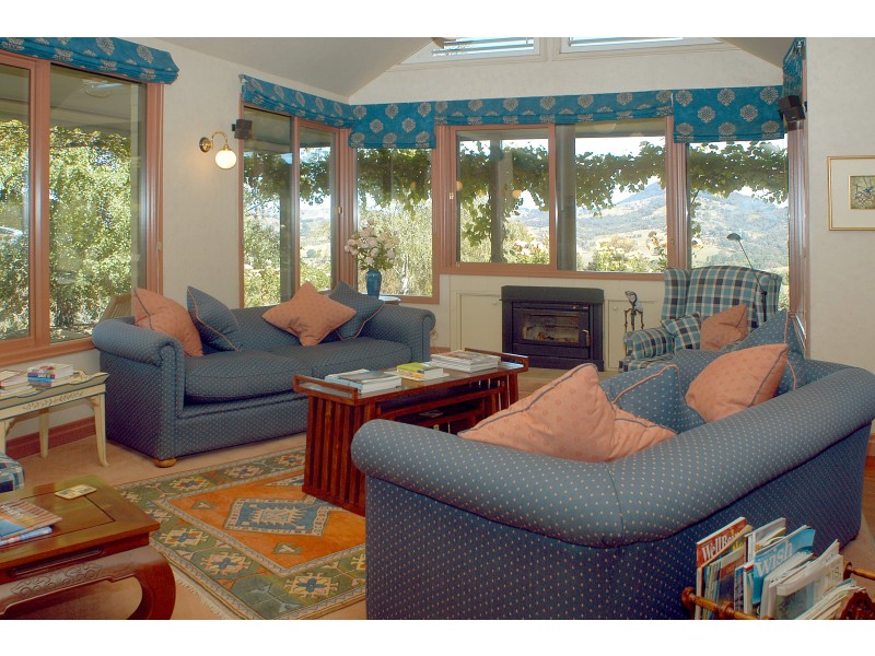 1425 Mansfield-Woods Point Rd, Mansfield VIC 3722