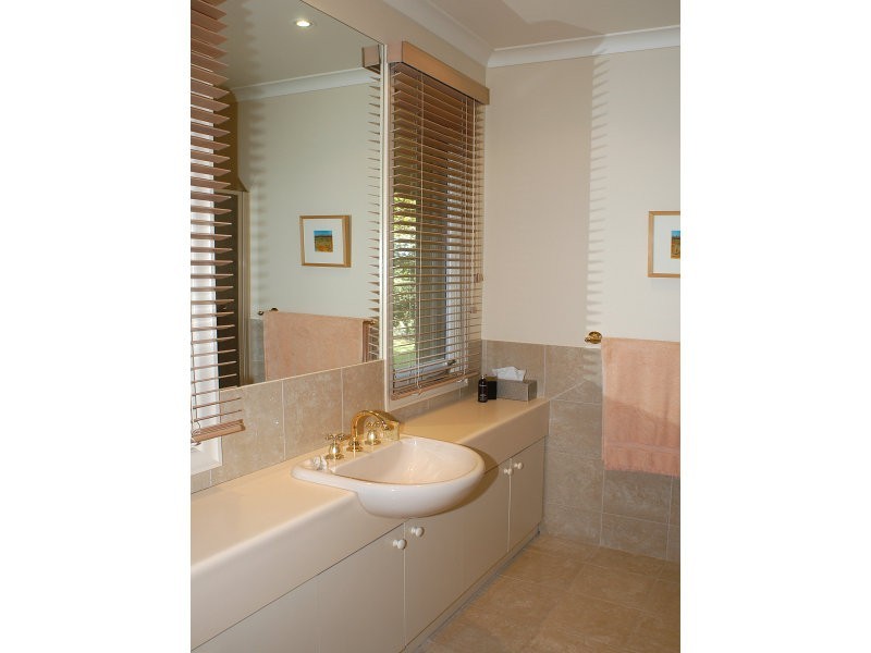 1425 Mansfield-Woods Point Rd, Mansfield VIC 3722