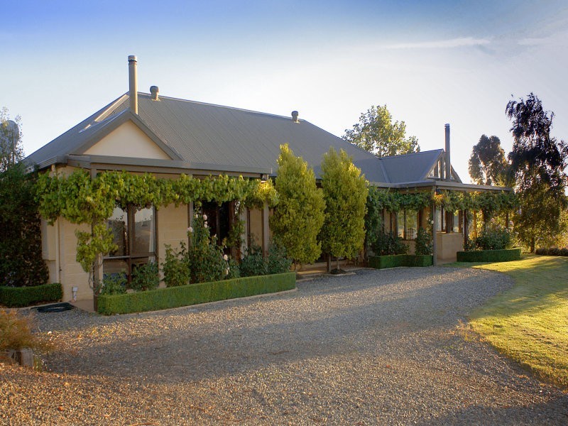 1425 Mansfield-Woods Point Rd, Mansfield VIC 3722