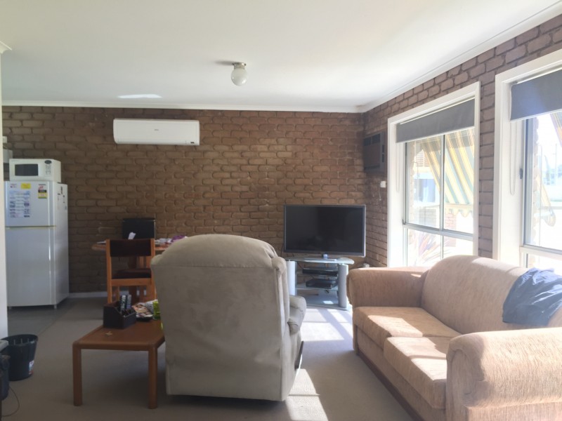2/11 Early Street, Mansfield VIC 3722