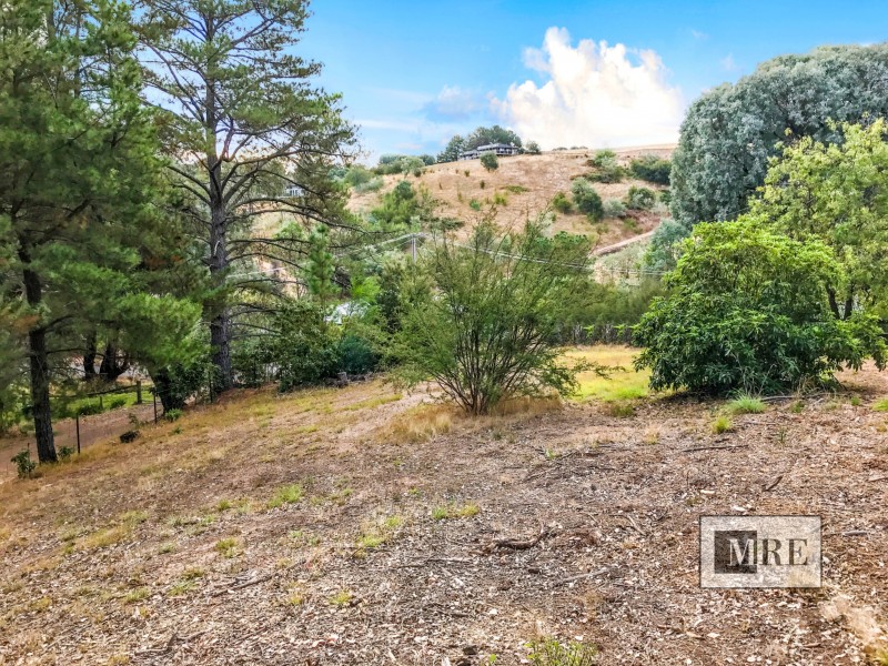 8 Song Bird Way, Goughs Bay VIC 3723