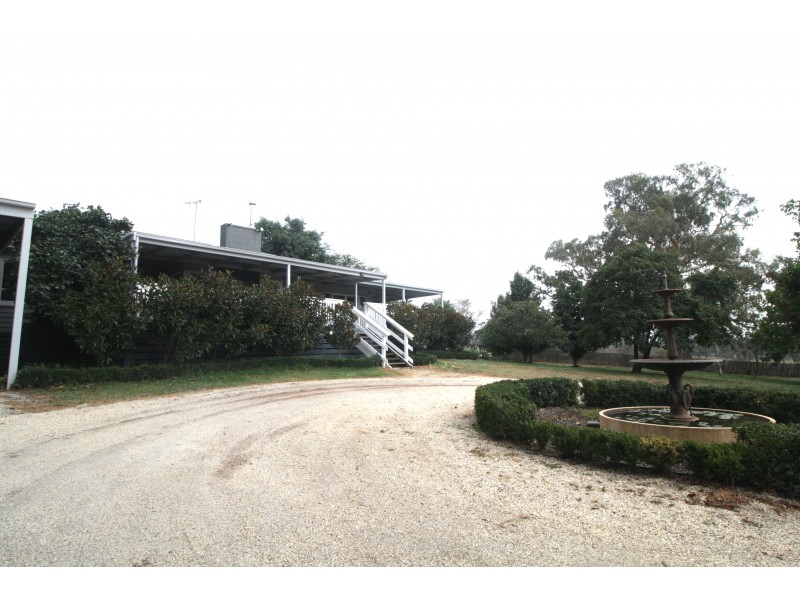 3100 Maroondah Hwy, Mansfield VIC 3722
