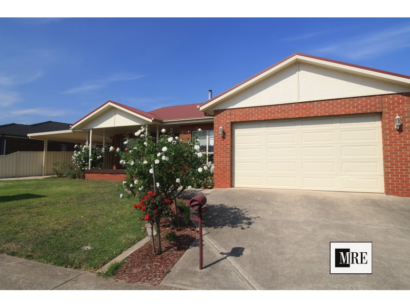 22 Cambridge Drive, Mansfield VIC 3722