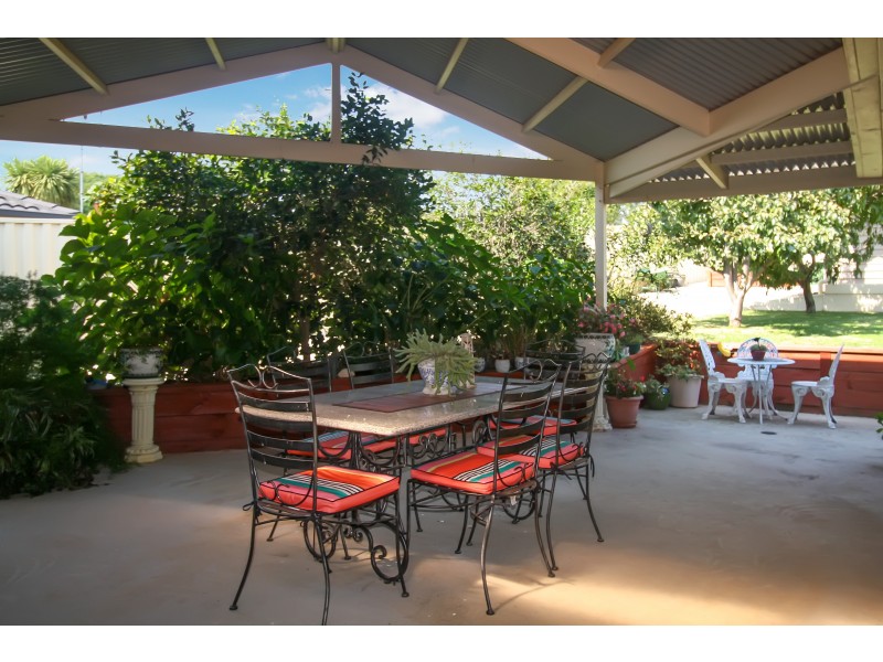 22 Cambridge Drive, Mansfield VIC 3722
