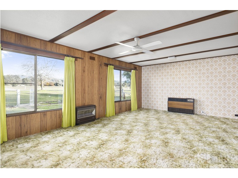 30 Main St, Maindample VIC 3723