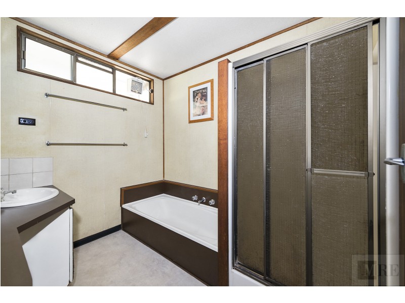 30 Main St, Maindample VIC 3723