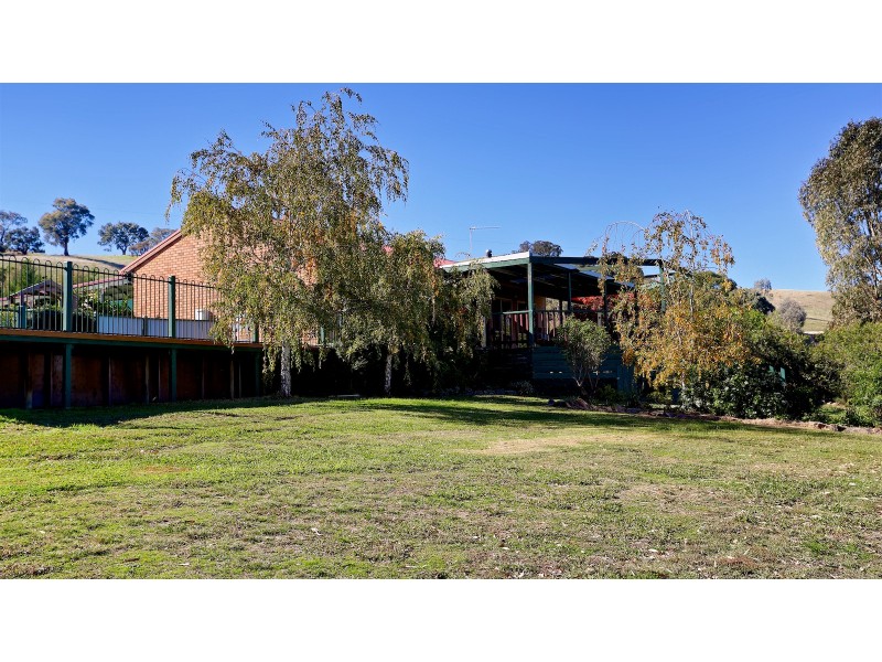142 Dry Creek Road, Bonnie Doon VIC 3720
