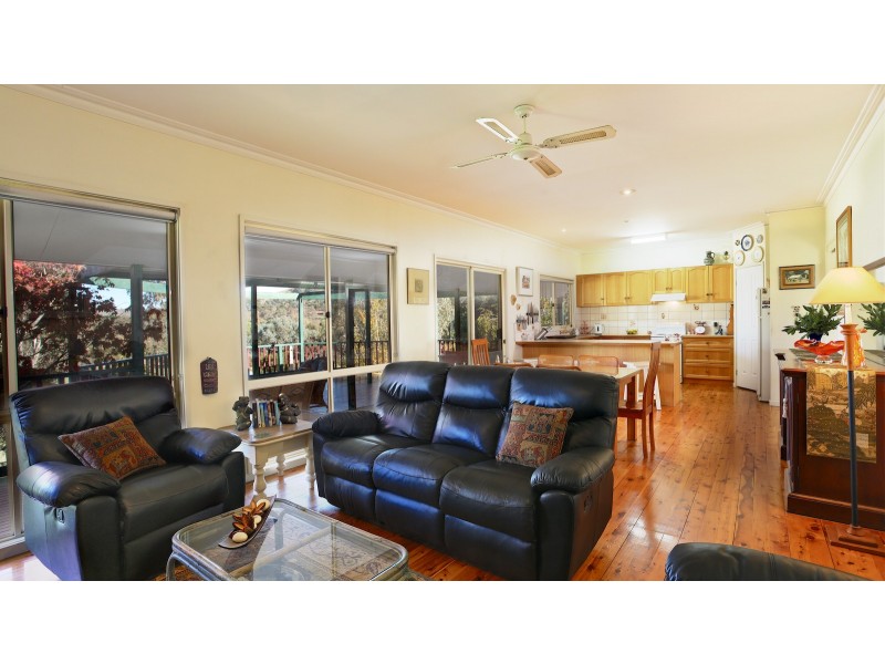 142 Dry Creek Road, Bonnie Doon VIC 3720