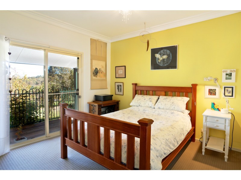 142 Dry Creek Road, Bonnie Doon VIC 3720