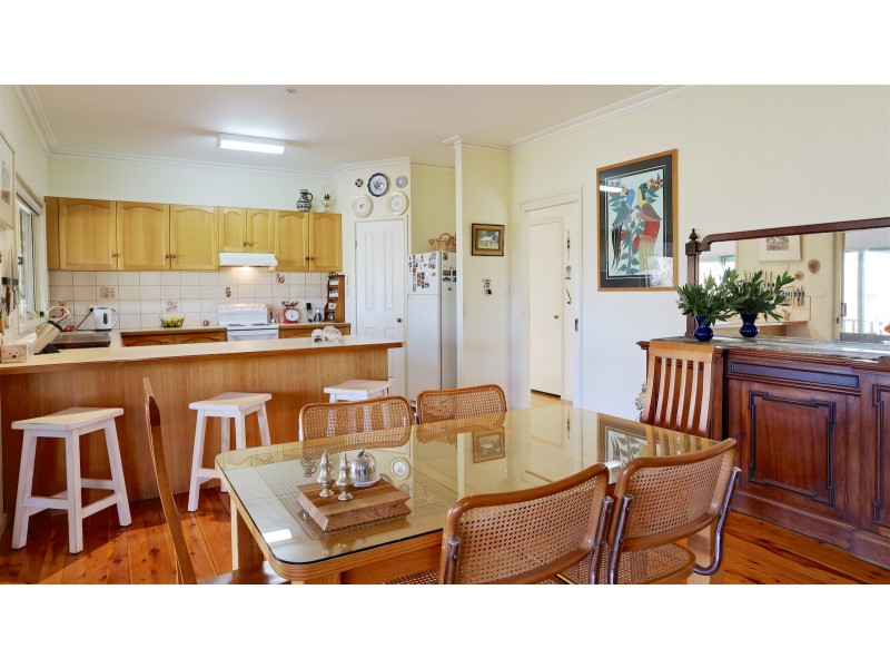 142 Dry Creek Road, Bonnie Doon VIC 3720