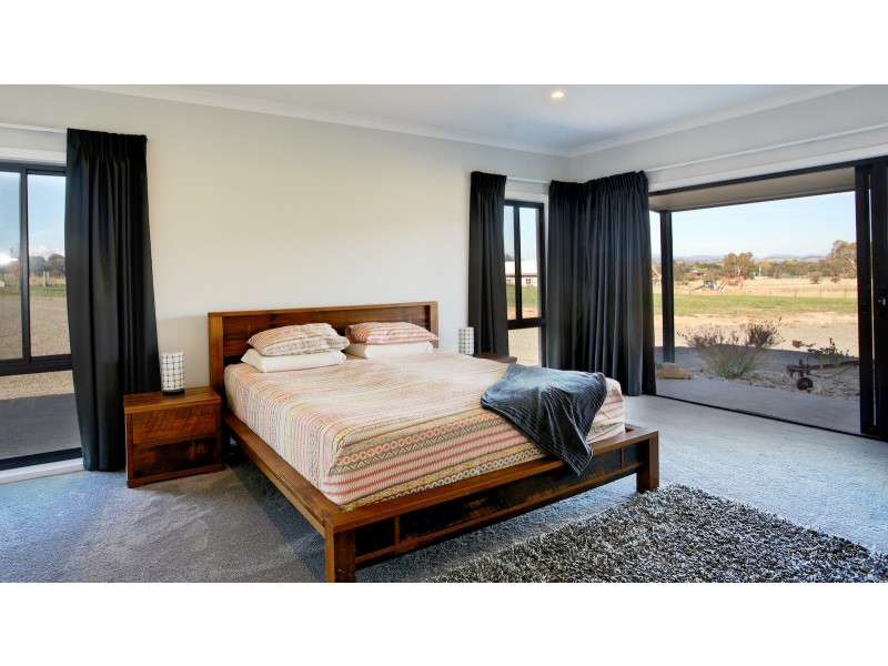 98 Mt Battery Road, Mansfield VIC 3722