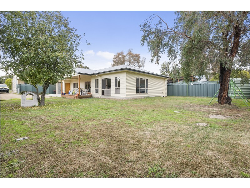 131B Highton Lane, Mansfield VIC 3722