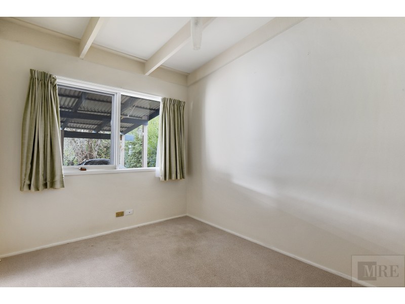 6 Young St, Bonnie Doon VIC 3720