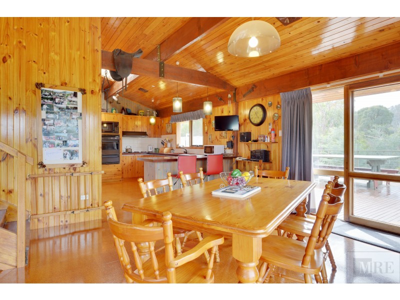 1 Murmuring Way, Goughs Bay VIC 3723