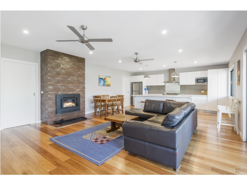 19 Doon Court, Bonnie Doon VIC 3720