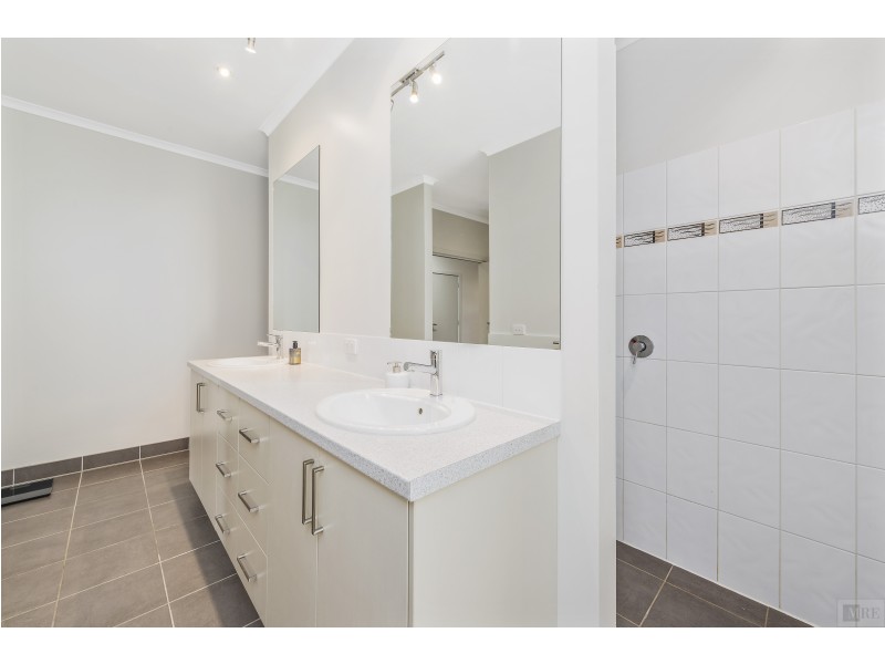 67 Cambridge Drive, Mansfield VIC 3722