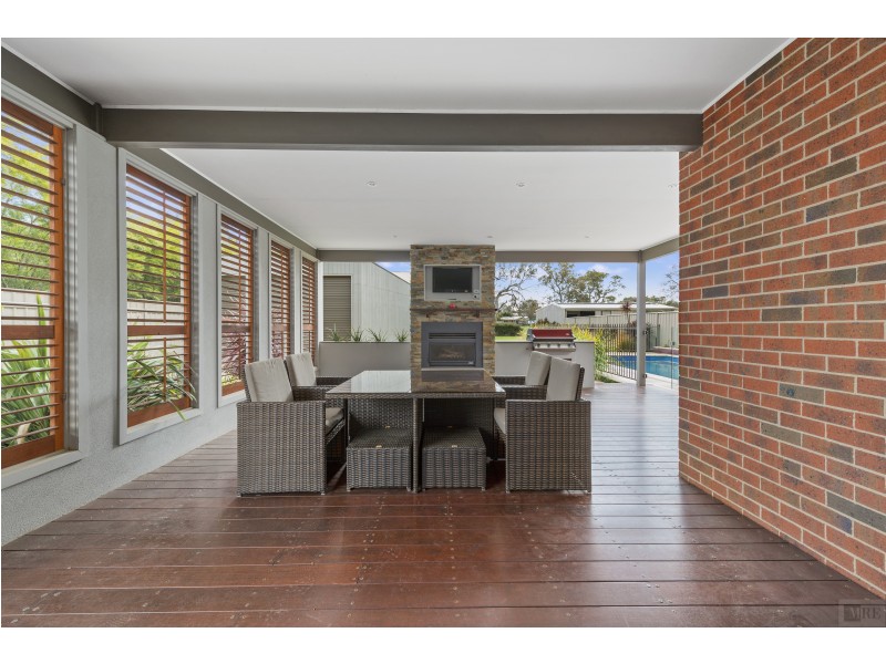 67 Cambridge Drive, Mansfield VIC 3722