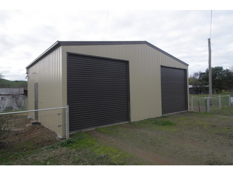 30 Main Street, Maindample VIC 3723