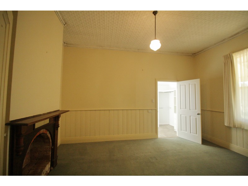 210 Malcolm Street, Mansfield VIC 3722