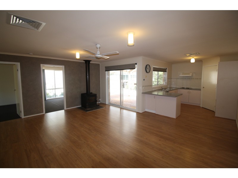 4 Chanro Court, Mansfield VIC 3722