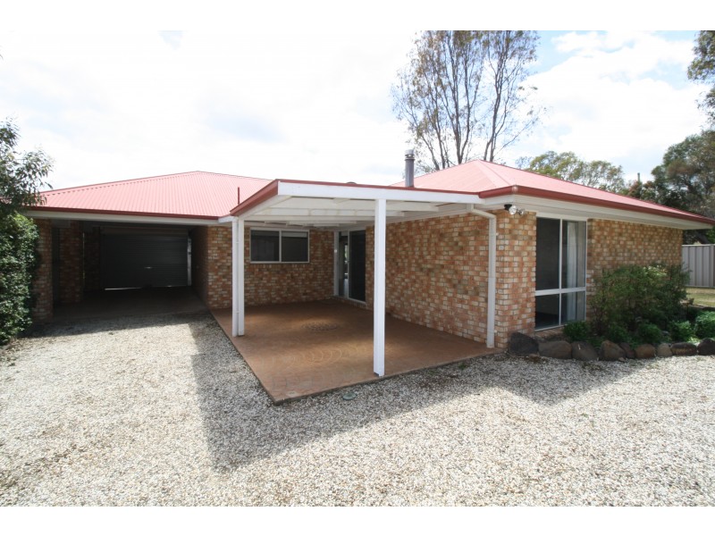 4 Chanro Court, Mansfield VIC 3722