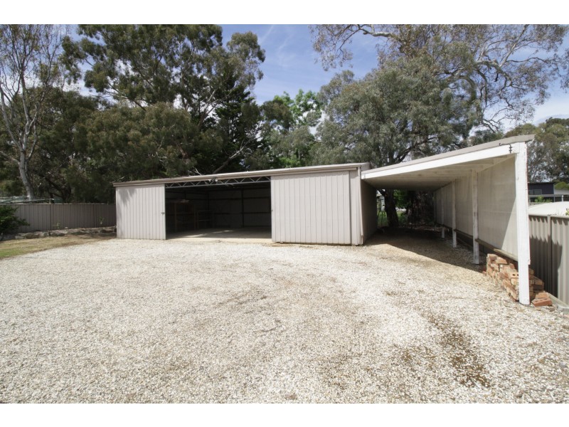 4 Chanro Court, Mansfield VIC 3722