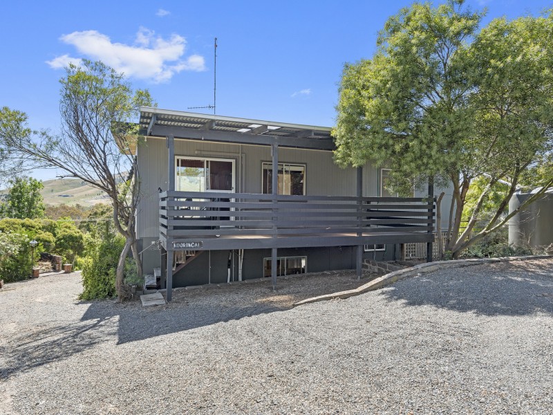 23 Dawn Crescent, Bonnie Doon VIC 3720