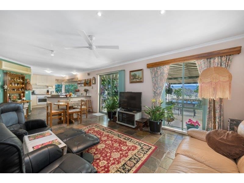 821 Howes Creek Road, Mansfield VIC 3722