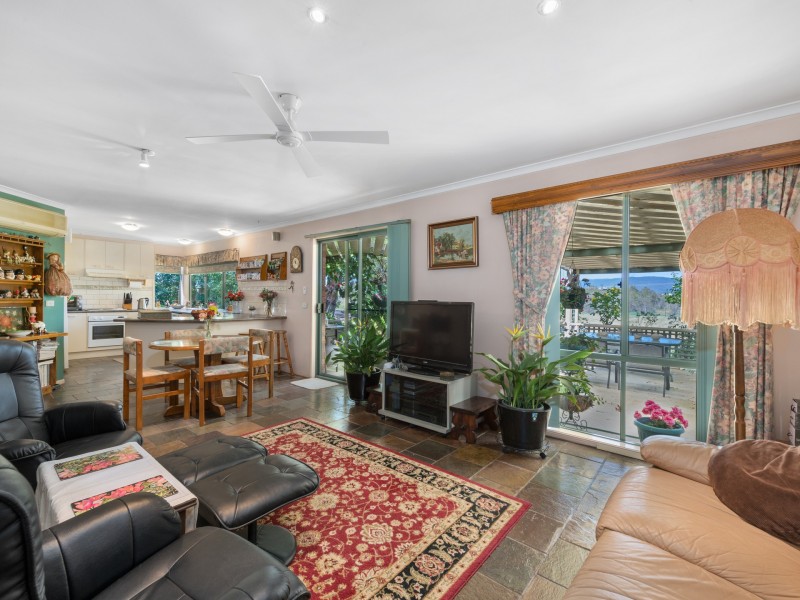 821 Howes Creek Road, Mansfield VIC 3722