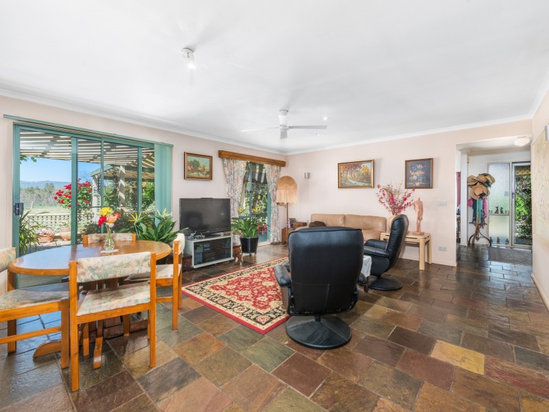 821 Howes Creek Road, Mansfield VIC 3722