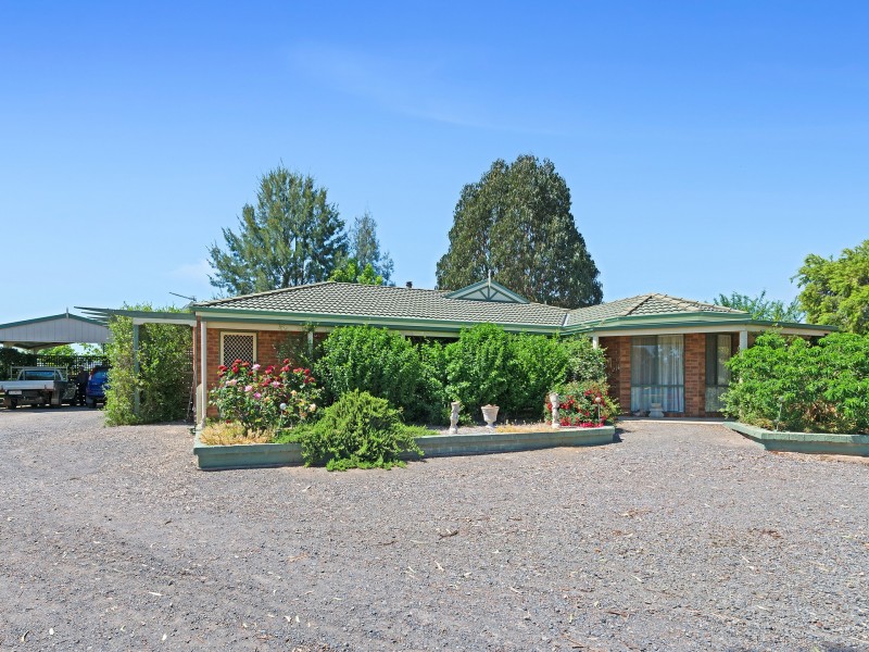 821 Howes Creek Road, Mansfield VIC 3722