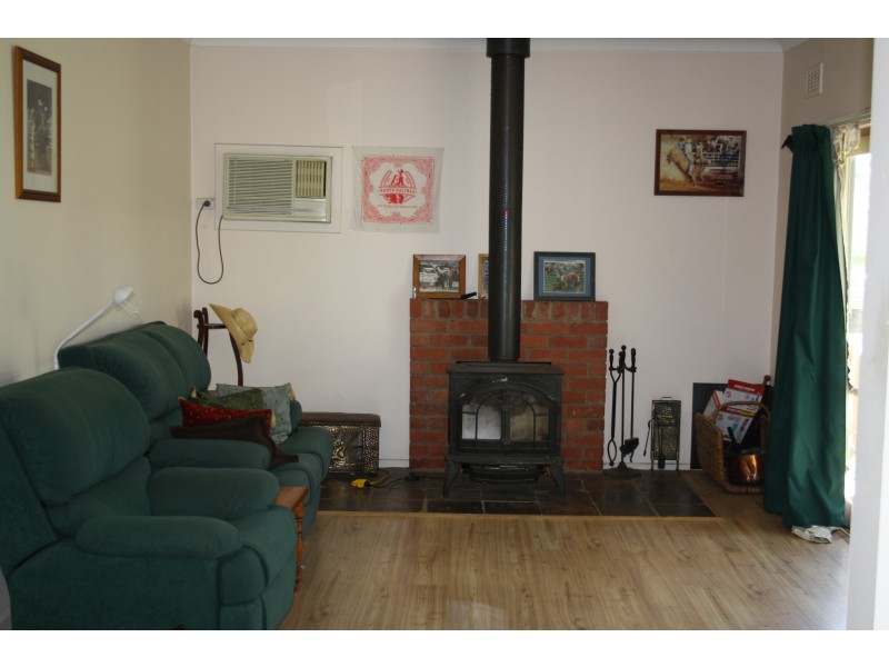 329 Buttercup Road, Merrijig VIC 3723