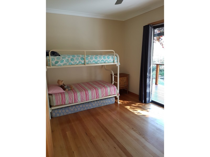 77 Willowlake Drive (Macs Cove), Mansfield VIC 3722