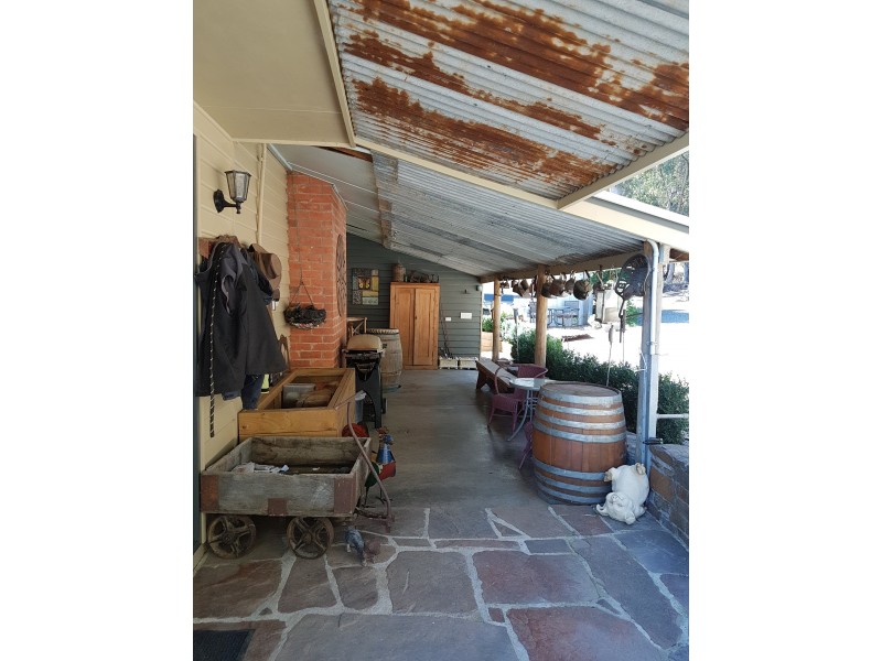 77 Willowlake Drive (Macs Cove), Mansfield VIC 3722