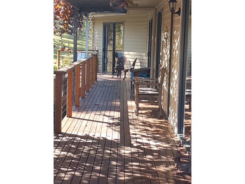 77 Willowlake Drive (Macs Cove), Mansfield VIC 3722