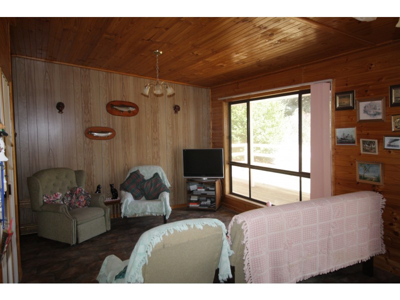 18 Valley Fair Rise, Macs Cove VIC 3723