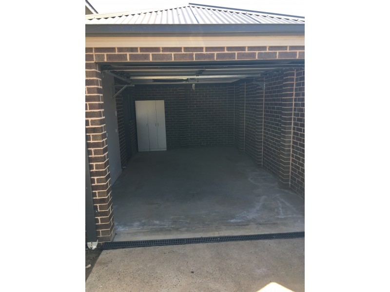 2/12 Cricket Street, Mansfield VIC 3722