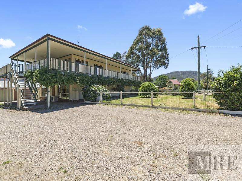 69 Willowlake Drive, Macs Cove VIC 3723