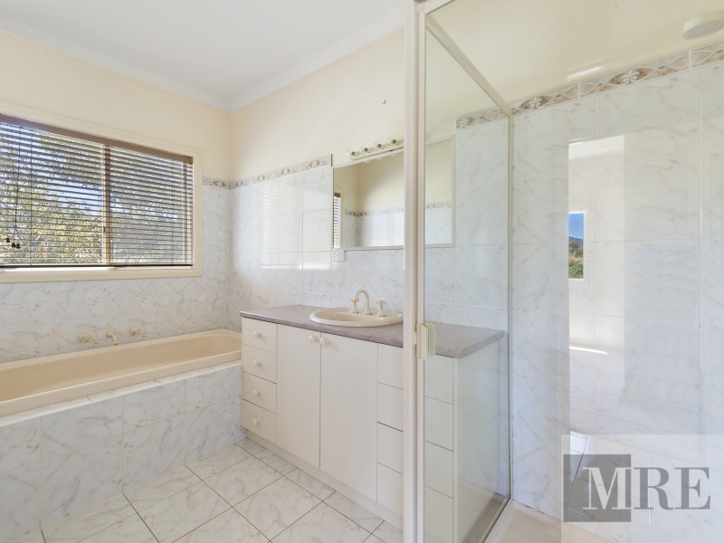 69 Willowlake Drive, Macs Cove VIC 3723