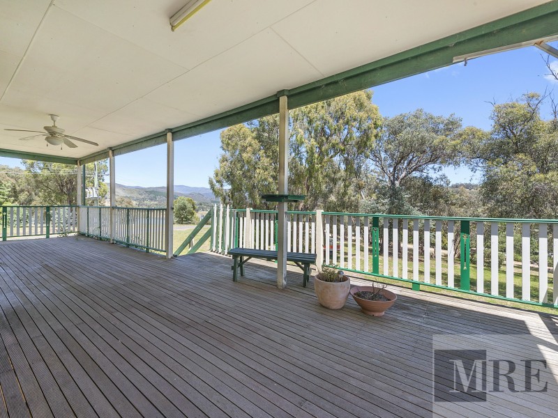 69 Willowlake Drive, Macs Cove VIC 3723