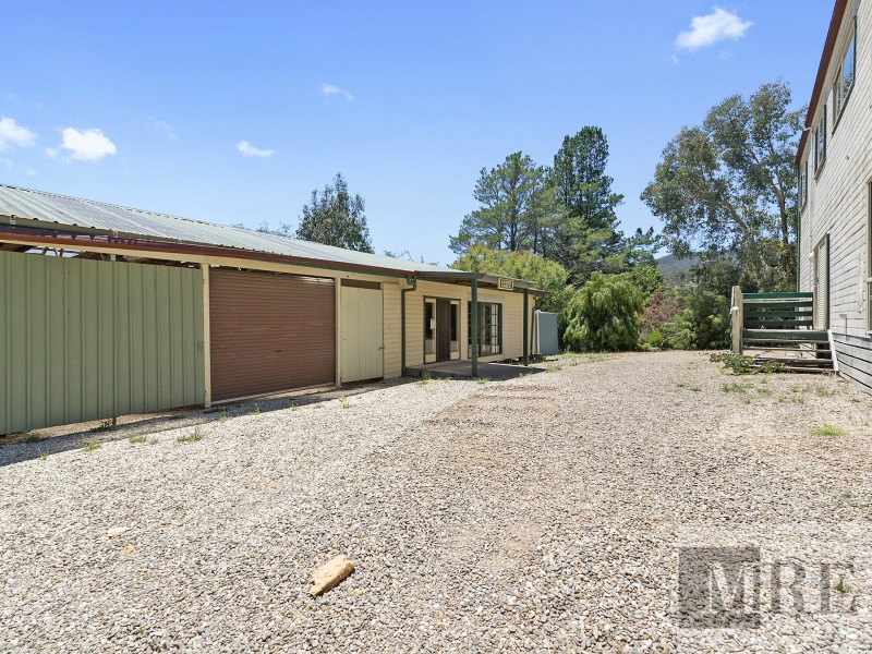 69 Willowlake Drive, Macs Cove VIC 3723