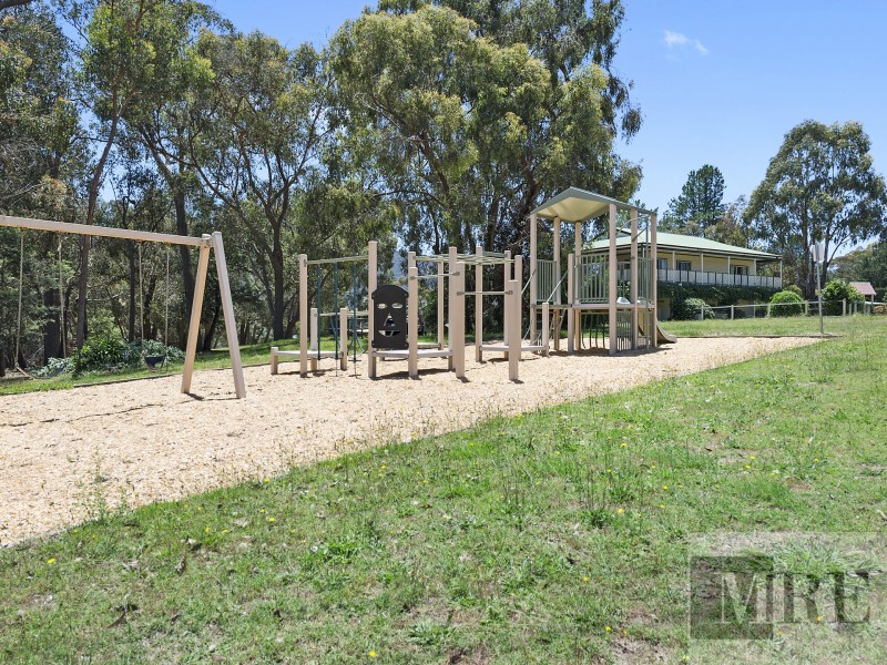 69 Willowlake Drive, Macs Cove VIC 3723