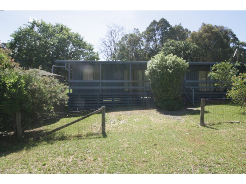 1 Willow Lake Drive, Macs Cove VIC 3723