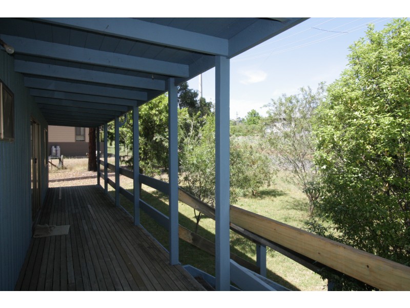 1 Willow Lake Drive, Macs Cove VIC 3723