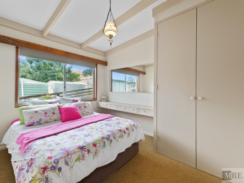 77 James Street, Bonnie Doon VIC 3720