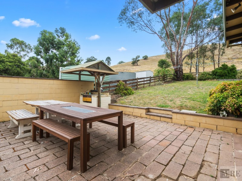 77 James Street, Bonnie Doon VIC 3720
