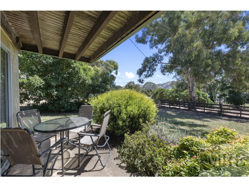 77 James Street, Bonnie Doon VIC 3720