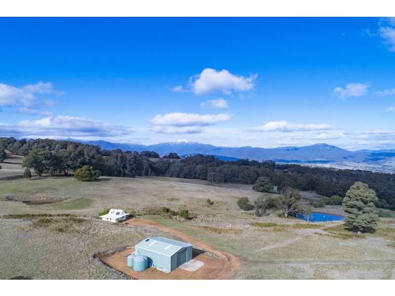 680 Glenroy Road, Merrijig VIC 3723