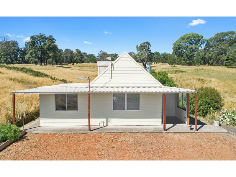 680 Glenroy Road, Merrijig VIC 3723