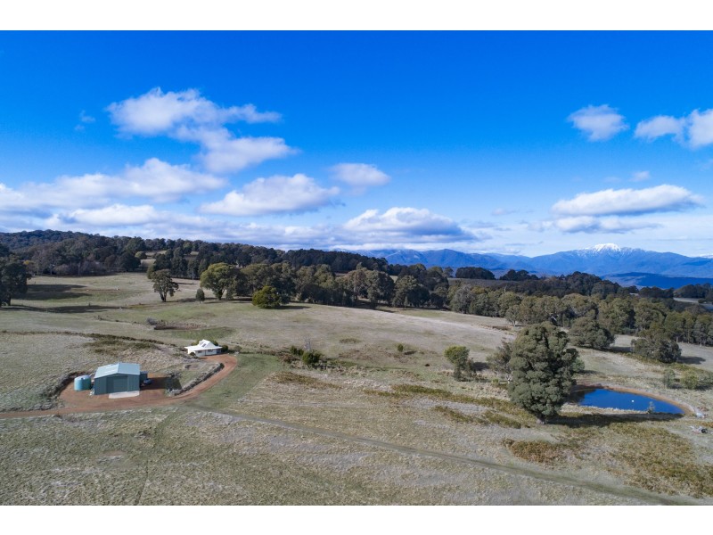 680 Glenroy Road, Merrijig VIC 3723